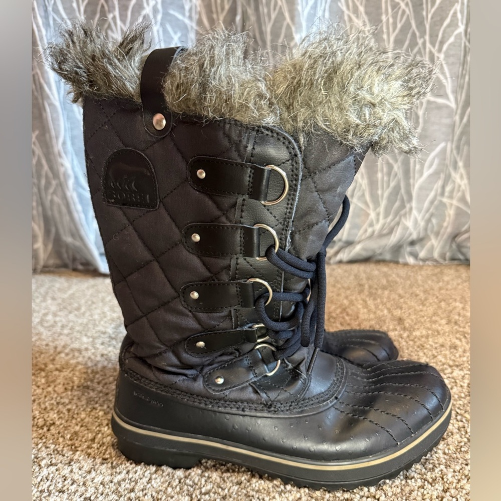Sorel Tofino Quilted Black Faux Fur Winter Snow Boots Lace Up 9M LL 1846-011​ - Picture 4 of 8
